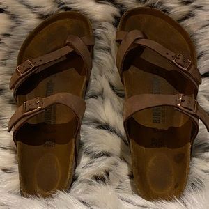 Birkenstock “Mayari” Oiled Leather